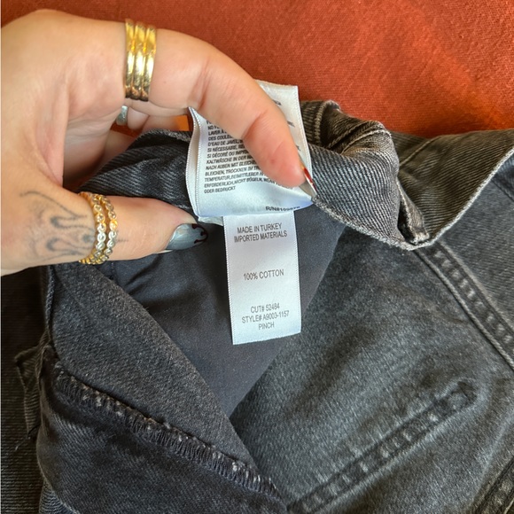 Agolde 90’s Pinch Waist Shorts in Paranormal size 26 - Picture 8 of 16